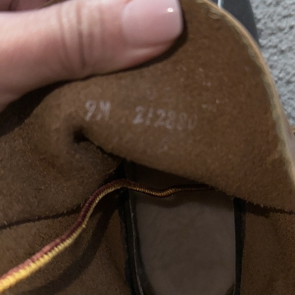 L.L. Bean Women’s 8” duck boots w/ UGG shearling insoles - Picture 6 of 7